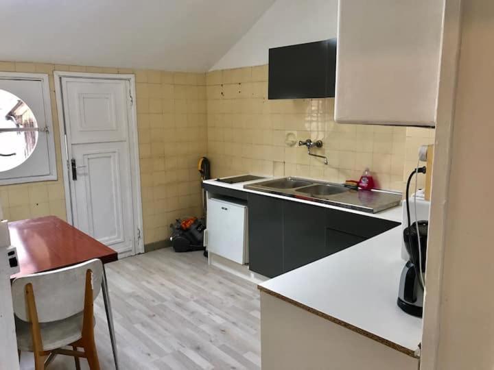 Appartement Simple Sur Argenteuil, Proche Paris ภายนอก รูปภาพ